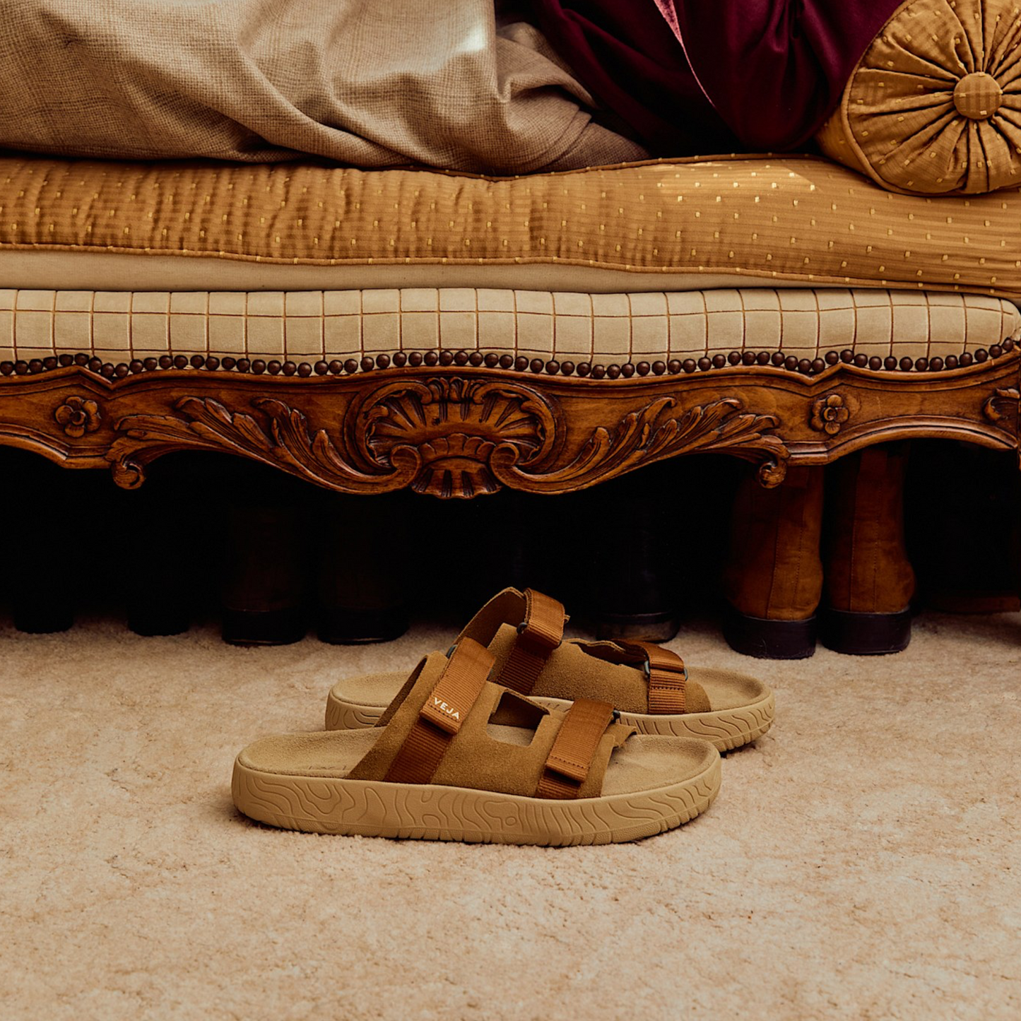 ARPOADOR SUEDE SANDAL WOMEN