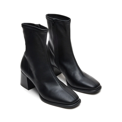 STEVE MADDEN PAMMY BOOT WOMEN