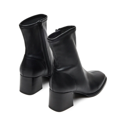 STEVE MADDEN PAMMY BOOT WOMEN